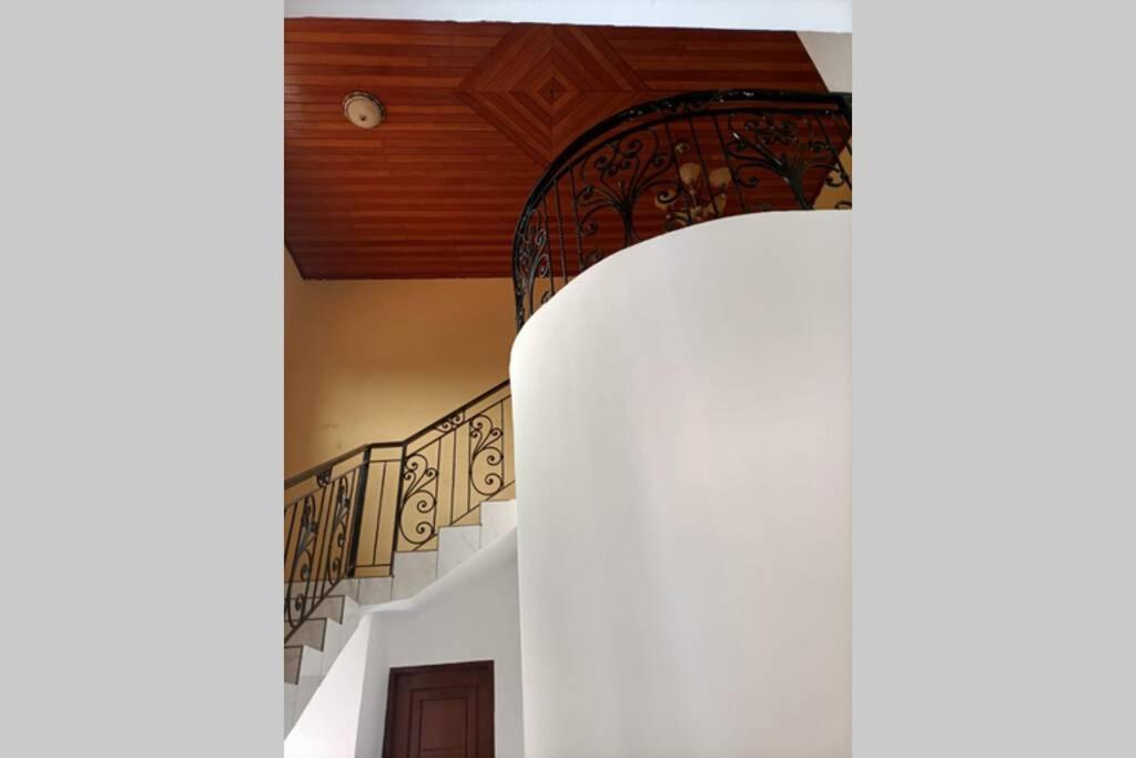 Residence Jeanne A Yaounde Odza Messamengo Экстерьер фото